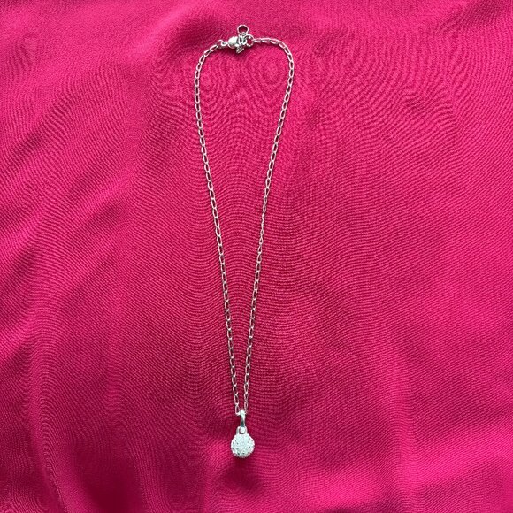 💎 Vintage Swarovski Crystal Ball Pendant Necklace – Silver Chain Signed Sparkle - Picture 1 of 3